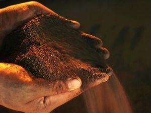 Hilirisasi Nikel PT GNI Dorong Kesejahteraan Masyarakat Lokal