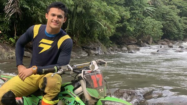 Potret Rizki Juniansyah, Peraih Emas Olimpiade Paris 2024 yang Hobi Motoran