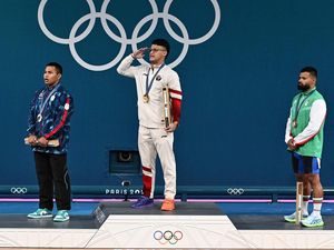 Ucapan Selamat Jokowi ke Rizki Juniansyah Ucapan Selamat Jokowi ke Rizki Juniansyah