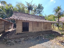 Kunjungi Mbah Sarno Eks Militer Sukarela, Pangdam Janjikan Renovasi Rumah