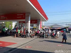 Pemotor Dikeroyok Usai Tegur Pemobil Buang Rokok Nyala di SPBU Sidoarjo