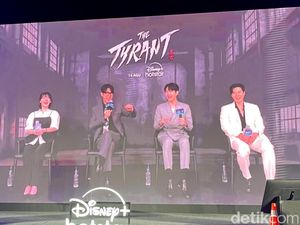 Reaksi Cast The Tyrant Saat Melihat Hadiah dari Fans Indonesia Reaksi Cast The Tyrant Saat Melihat Hadiah dari Fans Indonesia