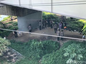 Momen Dokter Forensik-Kompolnas Datangi Jembatan Kuranji Lokasi Tewasnya Afif Momen Dokter Forensik-Kompolnas Datangi Jembatan Kuranji Lokasi Tewasnya Afif