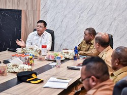 Mardiono Dorong Produktivitas Sektor Unggulan di Manokwari Papua Barat