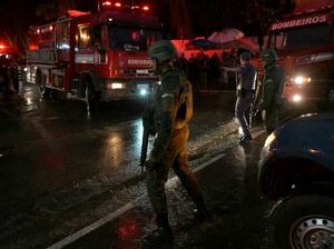 Petugas Temukan Black Box Pesawat Jatuh di Sao Paulo Brasil Petugas Temukan Black Box Pesawat Jatuh di Sao Paulo Brasil