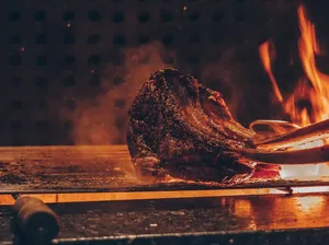 Nyamm! 5 Iga Bakar Smokey nan Premium Buat Makan Enak Nyamm! 5 Iga Bakar Smokey nan Premium Buat Makan Enak