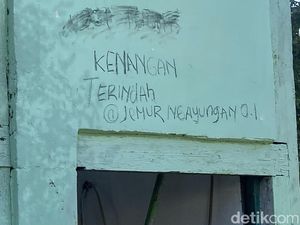 Kenangan Terakhir Warga Kampung Tengah Sebelum Dibangun Underpass Kenangan Terakhir Warga Kampung Tengah Sebelum Dibangun Underpass