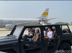 Kirab Bendera Pusaka Tiba di Halim, Siap Diterbangkan ke IKN Kirab Bendera Pusaka Tiba di Halim, Siap Diterbangkan ke IKN