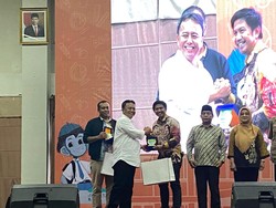 Cara Forum OSIS Jabar Apresiasi Pegiat Pendidikan