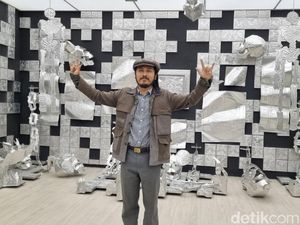 Keren! Seniman Jogja Bikin Karya Instalasi Aluminium Angkat Cerita Habil-Qabil Keren! Seniman Jogja Bikin Karya Instalasi Aluminium Angkat Cerita Habil-Qabil