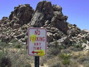 Parah! Turis Main Paintball, Rusak Properti Taman Nasional