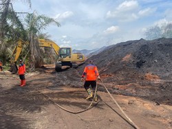 Stokcpile Batu Bara di Jambi Terbakar, Polisi Periksa Perusahaan