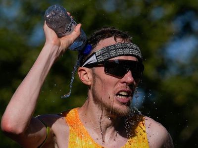 Penampakan Cooling Headband, Tren Marathon Terbaru di Olimpiade Paris 2024