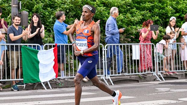PARIS, PRANCIS - 10 AGUSTUS: Abdi Nagy dari Belanda pada Hari ke-15 Atletik Marathon di Marathon Putra - Olimpiade Paris 2024 di Esplanade des Invalides pada tahun 2014. (Foto oleh Andy Astfalk/BSR Agency/Getty Images)