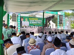 Janji Cak Thoriq-Ning Fika di Depan Ratusan Kiai Jika Menang Pilbup Lumajang