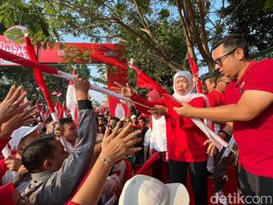 Jalan Sehat Diikuti 30 Ribu Peserta Meriahkan HUT ke-79 RI di Kota Mojokerto