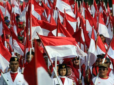17 Ribu Bendera Merah Putih Dikirab di Bogor
