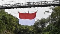 Melihat Gladi Bersih Upacara HUT RI di Jembatan Gantung Sungai Citanduy
