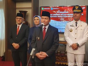 Dilantik Jadi Pj Bupati OKU, Iqbal Alisyahbana Diminta Antisipasi Karhutla