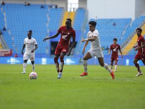 Tito Okello Terancam Absen Saat PSM Makassar Vs Persib Bandung di Liga 1 Tito Okello Terancam Absen Saat PSM Makassar Vs Persib Bandung di Liga 1