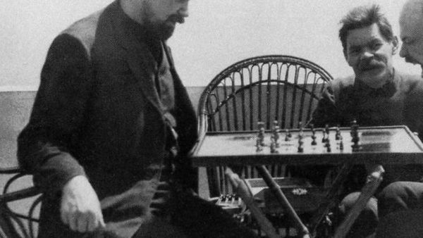 Para Penemu Malang yang Meninggal Terbunuh Temuan Sendiri