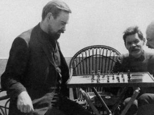 Para Penemu Malang yang Meninggal Terbunuh Temuan Sendiri