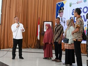 Perkuat UMKM, Bupati Kebumen Luncurkan Program Stimulus untuk Rehab Warung Perkuat UMKM, Bupati Kebumen Luncurkan Program Stimulus untuk Rehab Warung