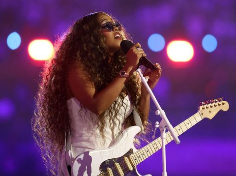 US singer H.E.R performs during the closing ceremony of the Paris 2024 Olympic Games at the Stade de France, in Saint-Denis, in the outskirts of Paris, on August 11, 2024. (Photo by Franck FIFE / AFP)