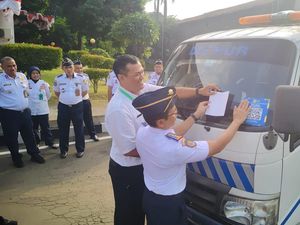 Warga Cileungsi Bogor Bisa Adukan Masalah Lampu Jalan via Scan Barcode