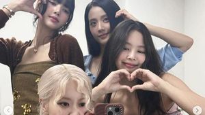 Foto: Harga Outfit Personel BLACKPINK Saat Reuni, Gelar Fansign Eksklusif