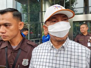 Ketua DPRD Malut Ngaku Dicecar KPK soal Pembangunan Kantor PDIP di Sofifi Ketua DPRD Malut Ngaku Dicecar KPK soal Pembangunan Kantor PDIP di Sofifi