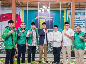 Mardiono Beri Surat Rekomendasi Cabup Kepulauan Anambas ke Rusli Effendi