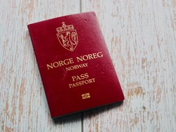 Cuma Satu di Dunia! Aurora Borealis Nongol di Paspor Norwegia