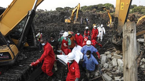 Potret Gunung Sampah di Uganda Longsor, 18 Orang Tewas
