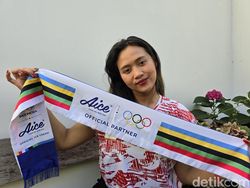 Olimpiade 2024: Kisah Riza dan Jersey Gregoria yang Dijahit Olimpiade 2024: Kisah Riza dan Jersey Gregoria yang Dijahit
