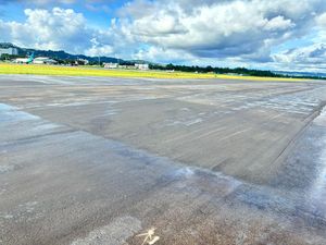 Runway Bandara Sorong Papua Sempat Rusak, Begini Kronologinya Runway Bandara Sorong Papua Sempat Rusak, Begini Kronologinya