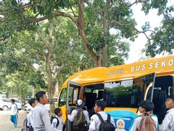 Tak Sanggup Beli Bus Sekolah, Pemkot Mataram Manfaatkan Bemo Kuning