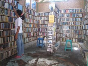 Buah Ketekunan Masrudin Kejar Cita-cita Antar Anak Jadi Sarjana