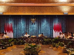 Momen Wapres Maruf Amin Pimpin Doa Saat Sidang Kabinet Perdana di IKN