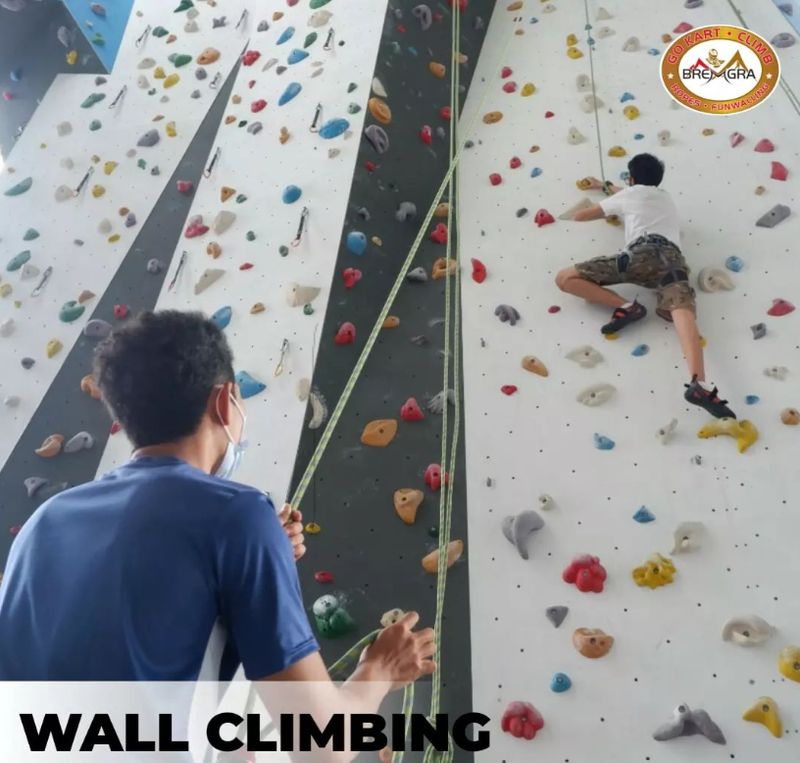 Bremgra Indoor Climbing, salah satu tempat panjat dinding indoor di Serpong.