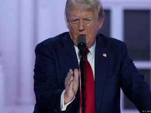 FBI Selidiki Klaim Peretasan Iran oleh Tim Kampanye Trump