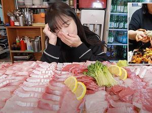 Gegara Menelan Banyak Korban, China Beri Peringatan Kreator Mukbang Gegara Menelan Banyak Korban, China Beri Peringatan Kreator Mukbang