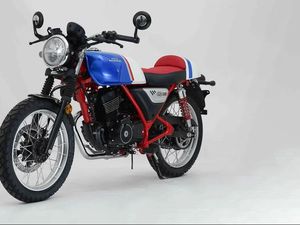 Honda CB350 versi Paket Hemat: Motor Retro Mesin 150 cc Honda CB350 versi Paket Hemat: Motor Retro Mesin 150 cc