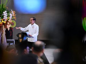 Jokowi Sentil Gubernur, Tak Bikin Irigasi hingga Akses Pelabuhan