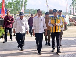 Didampingi Basuki dan Hadi, Jokowi Tinjau Tower Hunian ASN di IKN