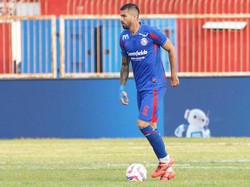 Update Kondisi Pemain Arema yang Dilarikan ke RS usai Tabrak Rekan Setim