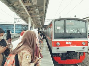 Kebakaran di Manggarai, KCI Imbau Penumpang Masuk dari Pintu Timur