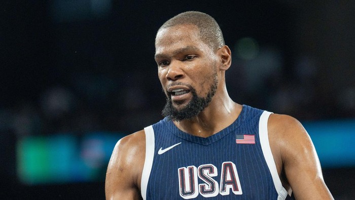 PARIS, FRANCE - AUGUST 10: Kevin Durant of US in action during Mens Gold Medal game between Team France and Team United States on day fifteen of the Olympic Games Paris 2024 at Bercy Arena on August 10, 2024 in Paris, France. (Photo by Aytac Unal/Anadolu via Getty Images)