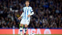 Dilansir dari Mirror, Arsenal segera bergerak di bursa transfer musim panas 2025. Martin Zubimendi selangkah lagi gabung (Ion Alcoba Beitia/Getty Images)