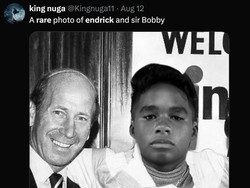 Kalau meme ini mengolok-olok Endrick yang ditampilkan lahir sezaman dengan mendiang Sir Bobby Charlton. (Foto: Twitter)
